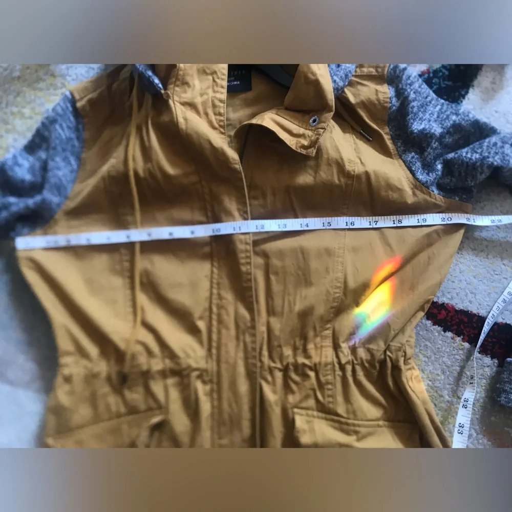 Love Tree Lightweight Drawstring Waist Jacket - Picture 6 of 13